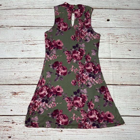 Francesca’s Alya River Floral Fit and Flare Halter Mini Dress in Dark Olive Sz M - Picture 12 of 16